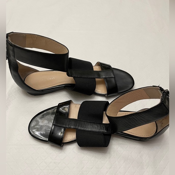 Calvin Klein Size 7-1/2 Black leather Gladiator sandals. Rear zipper Entry. - Picture 4 of 12